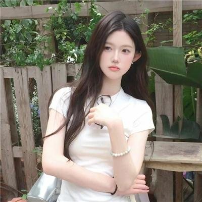 棺姬嘉依卡海报